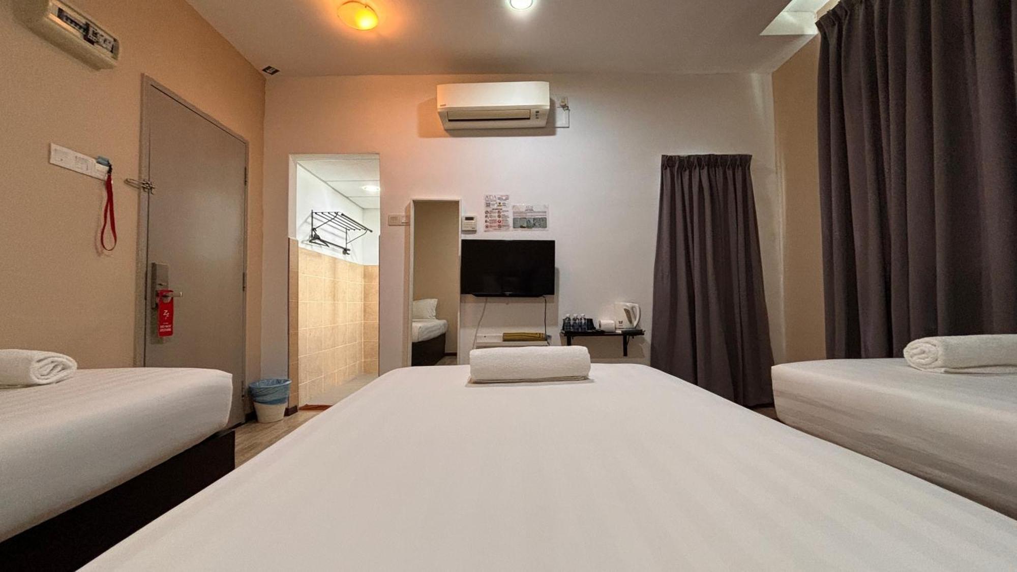 Ada Hotel & Apartment Куала-Тренгану Екстер'єр фото