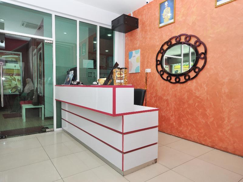Ada Hotel & Apartment Куала-Тренгану Екстер'єр фото