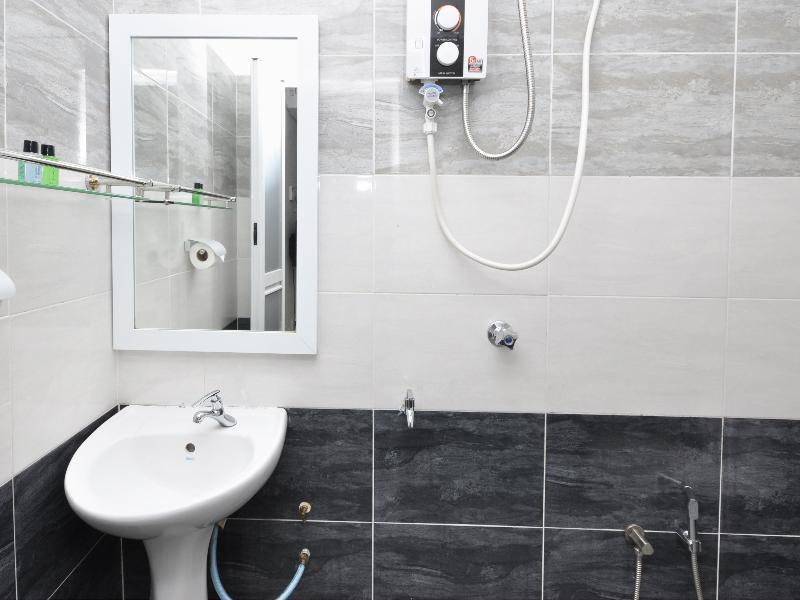 Ada Hotel & Apartment Куала-Тренгану Екстер'єр фото